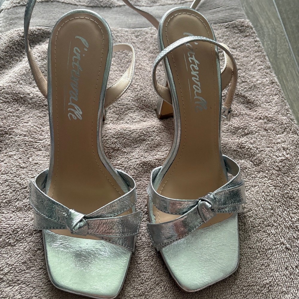 L'intervalle 4 inch sandals 6B